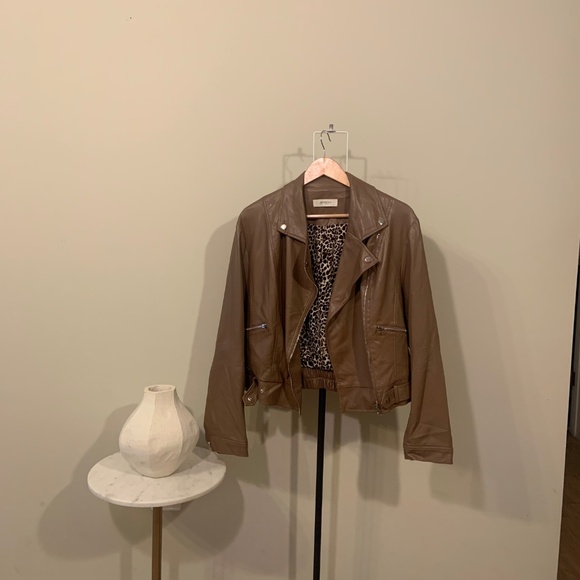 Women's A Beautiful Soul Jacket - Picture 3 of 3